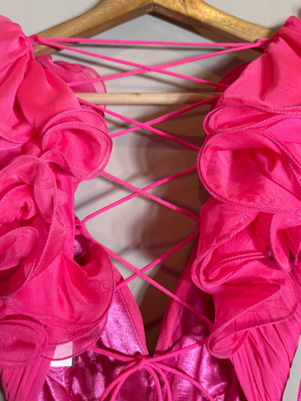 Mac Duggal Ruffle Tiered Cut-Out Chiffon Gown Womens 4 Hot Pink Formal 67911 NWT - Picture 13 of 16